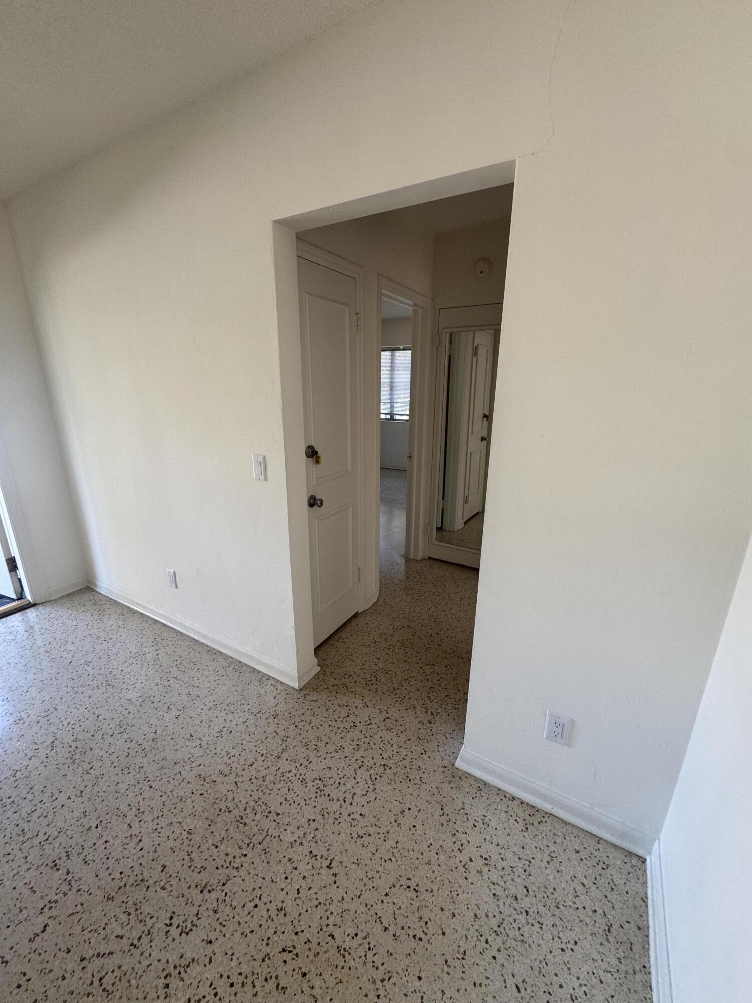 NORTH LAKE WORTH - Residential Lease