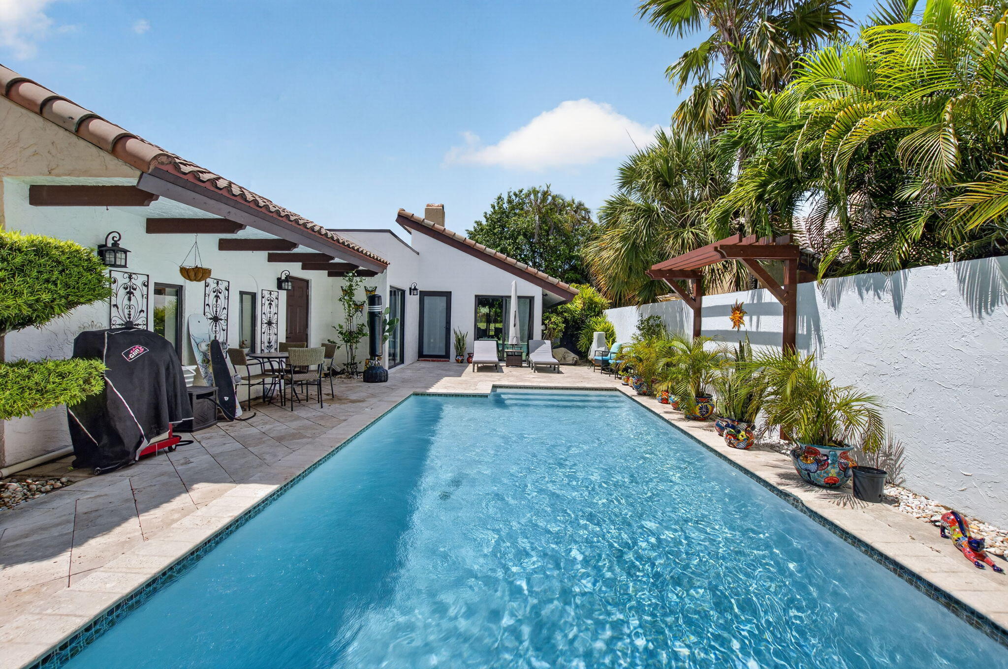 PATIOS DEL MAR - Residential