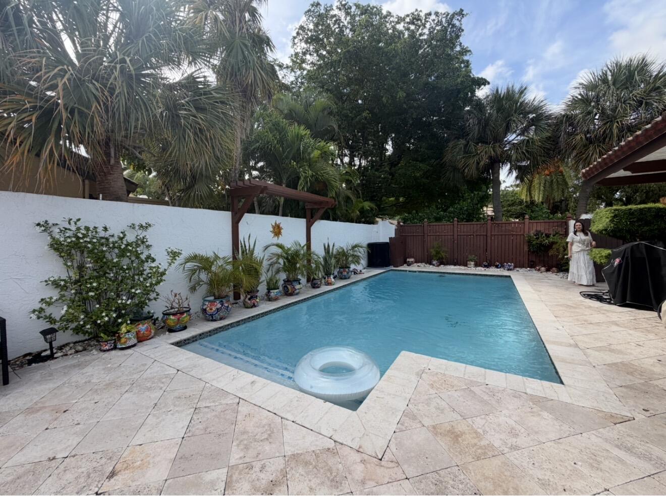 PATIOS DEL MAR - Residential