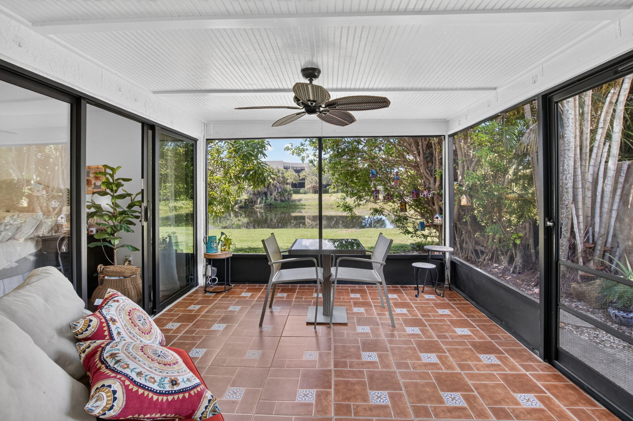 PATIOS DEL MAR - Residential