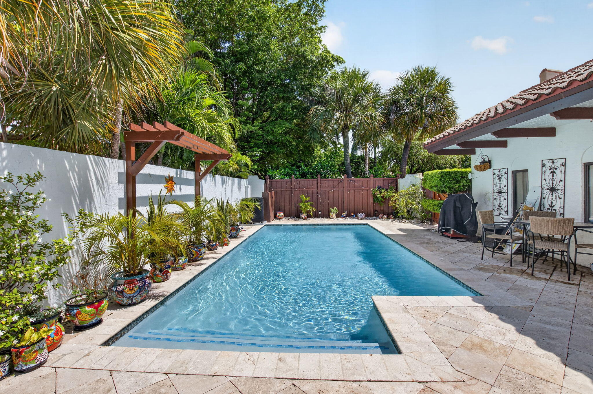 PATIOS DEL MAR - Residential