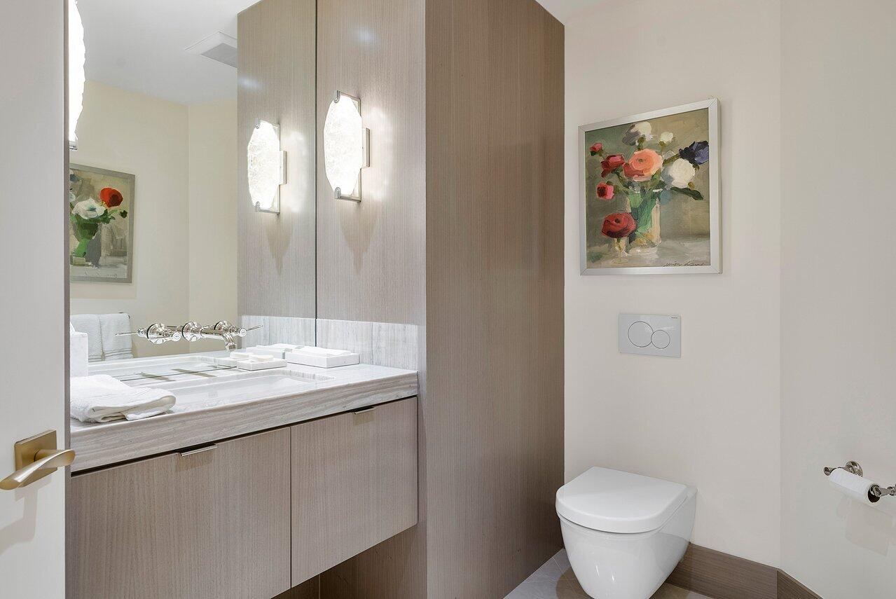 TWENTY SEVEN SEVENTY SOUTH OCEAN BLVD - Residential