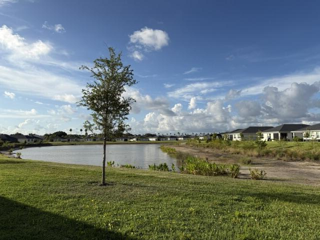 AZALEA - Residential Lease