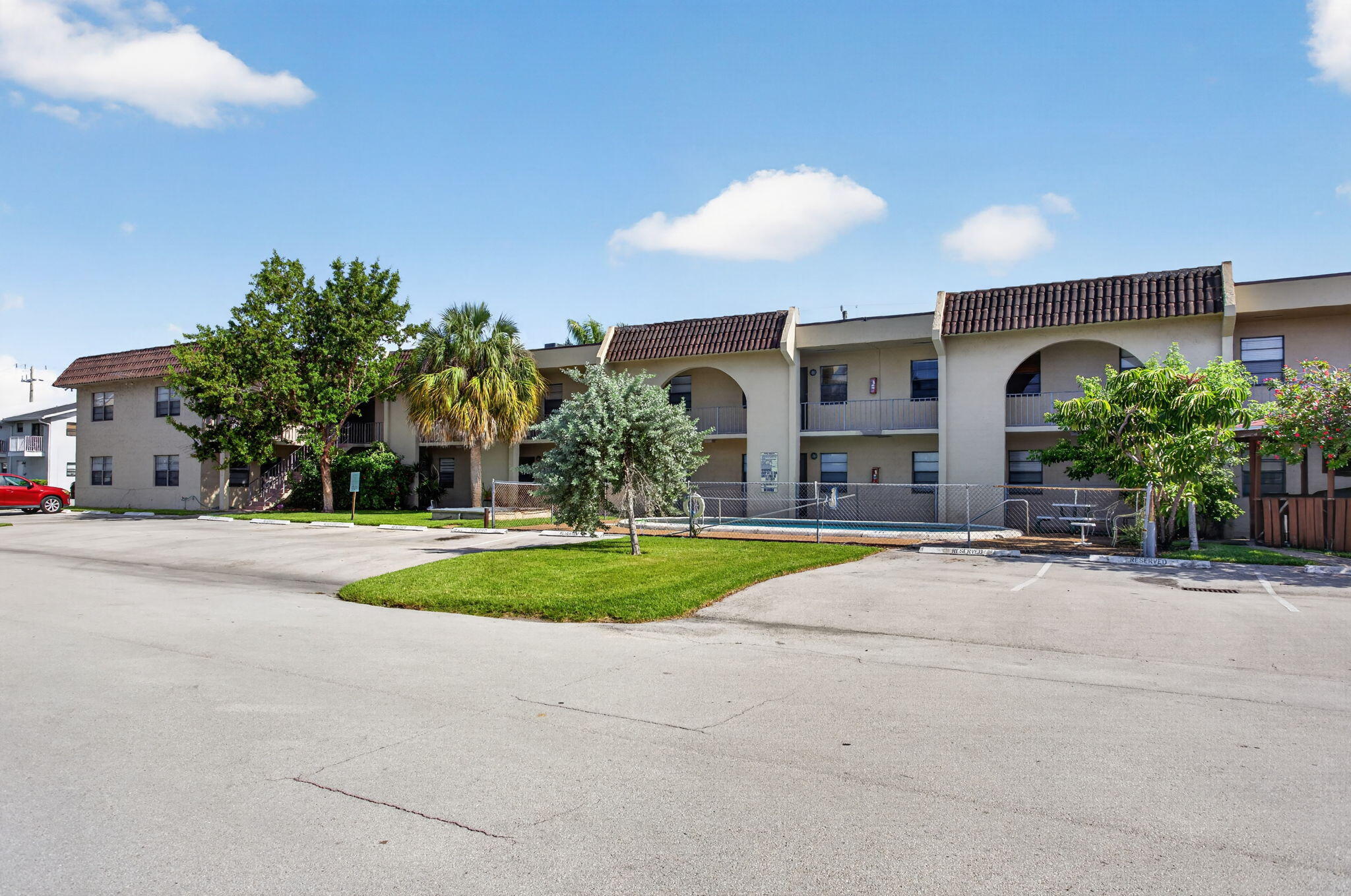 MELODIE ESTATES - Residential Lease