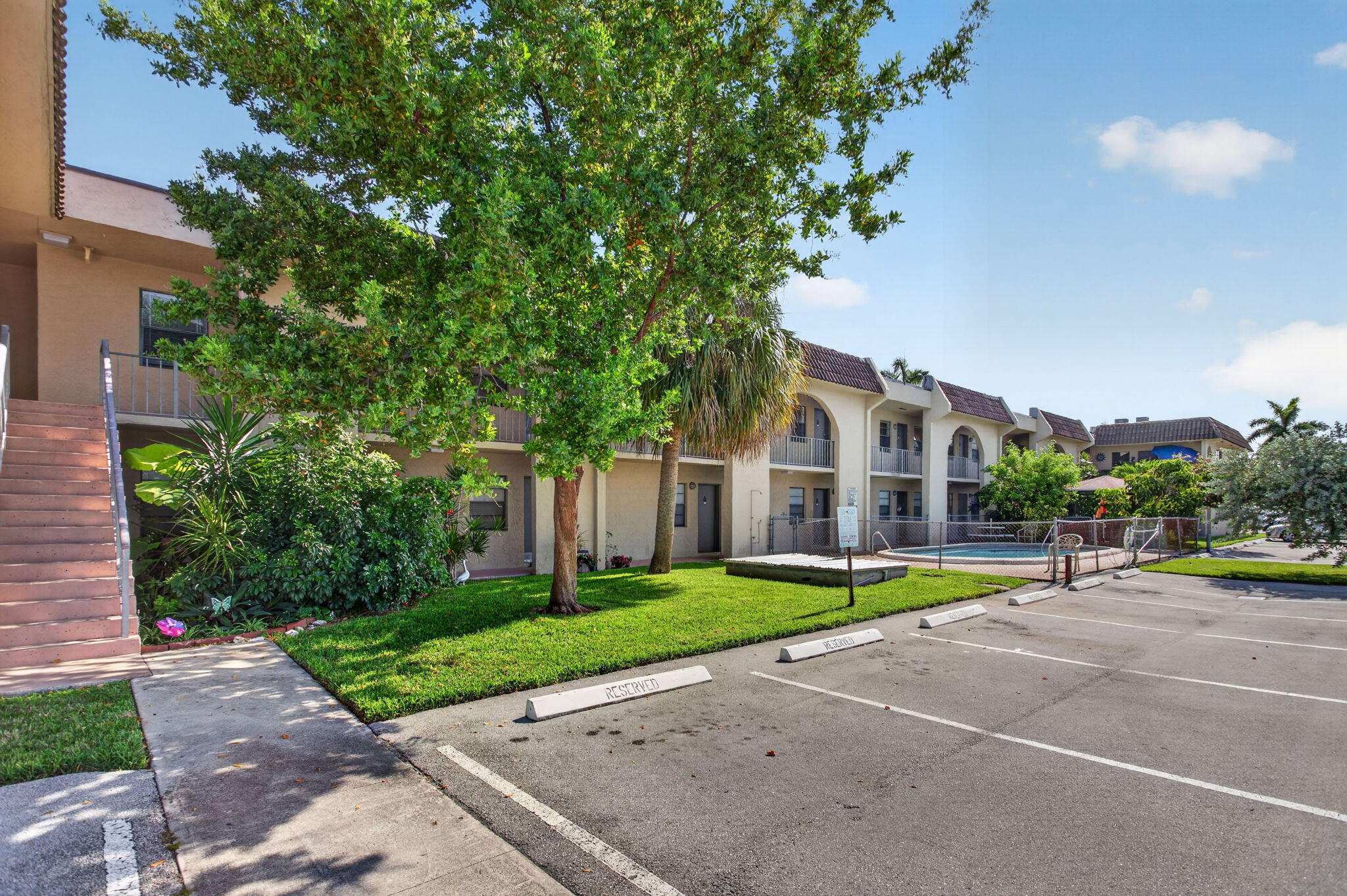 MELODIE ESTATES - Residential Lease