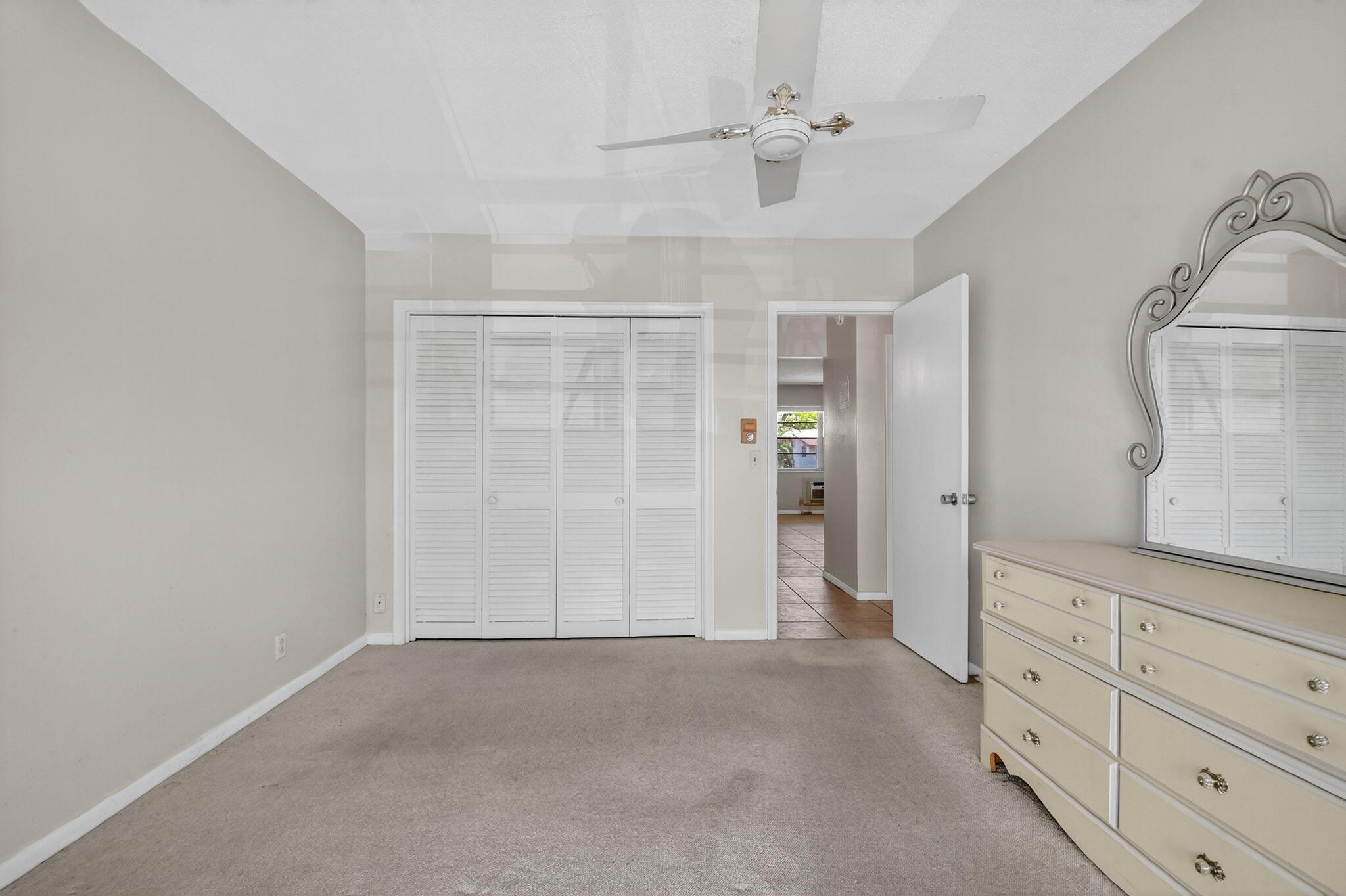 EASTHAMPTON CONDO - Residential