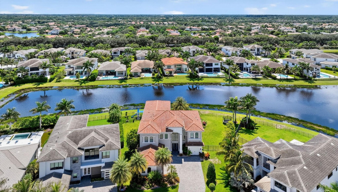 BOCA BRIDGES - Residential