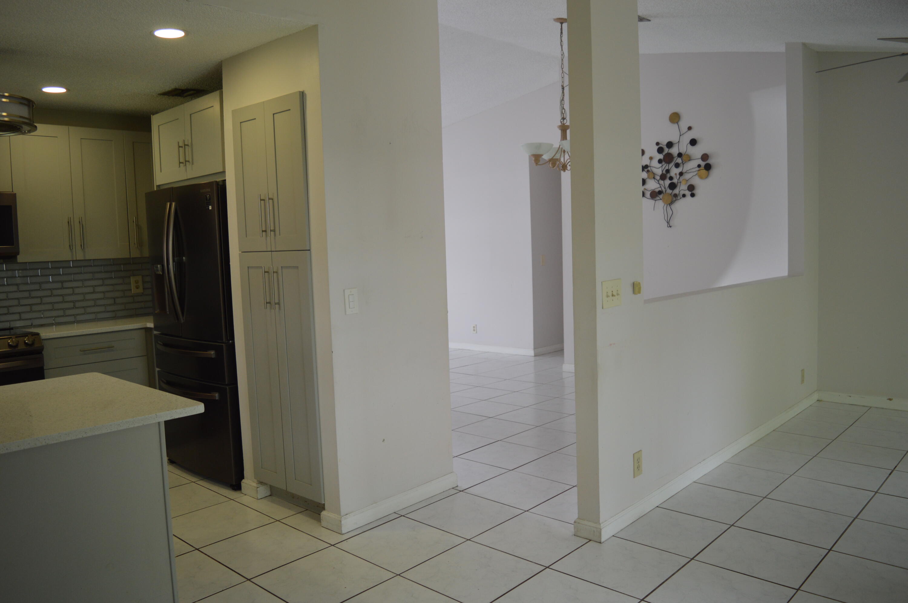SPRINGTREE LAKES - Residential