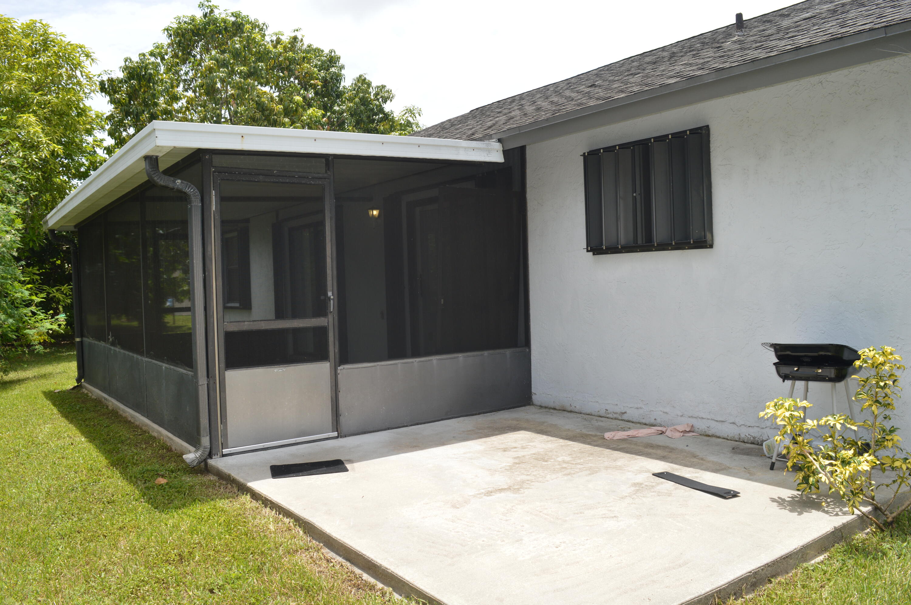 SPRINGTREE LAKES - Residential
