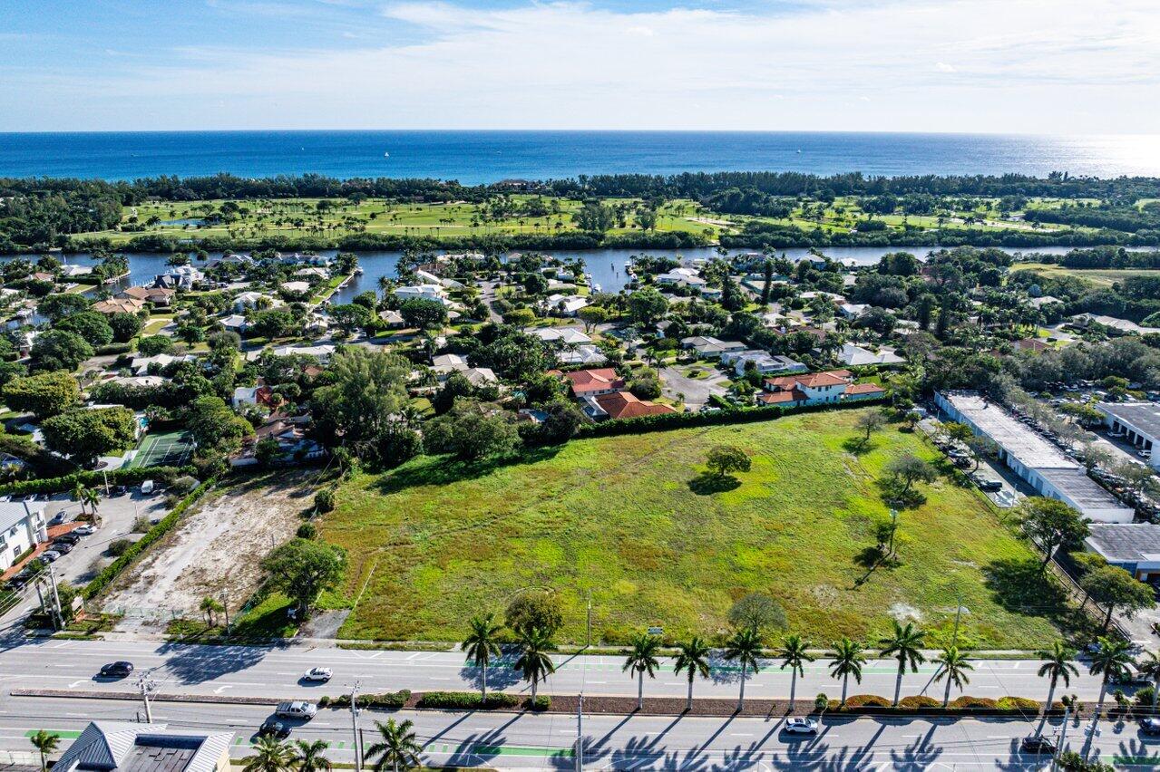 DELRAY BEACH ESTATES - Land