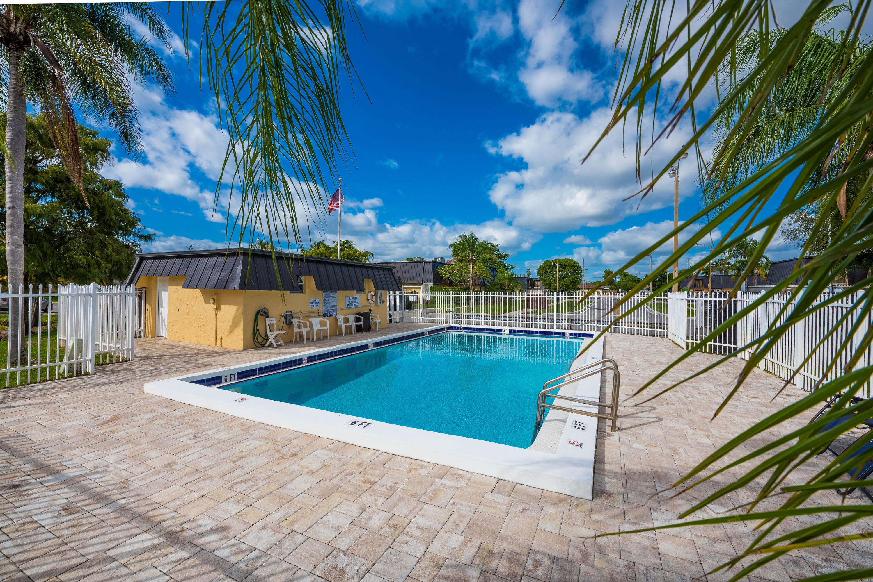 WATERSIDE ESTATES - Residential Lease
