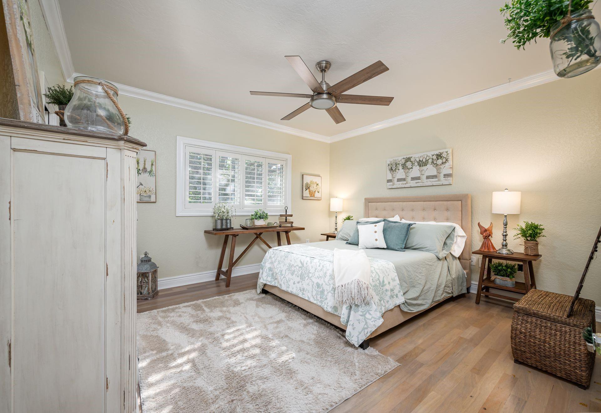 ROLLING OAKS - Residential