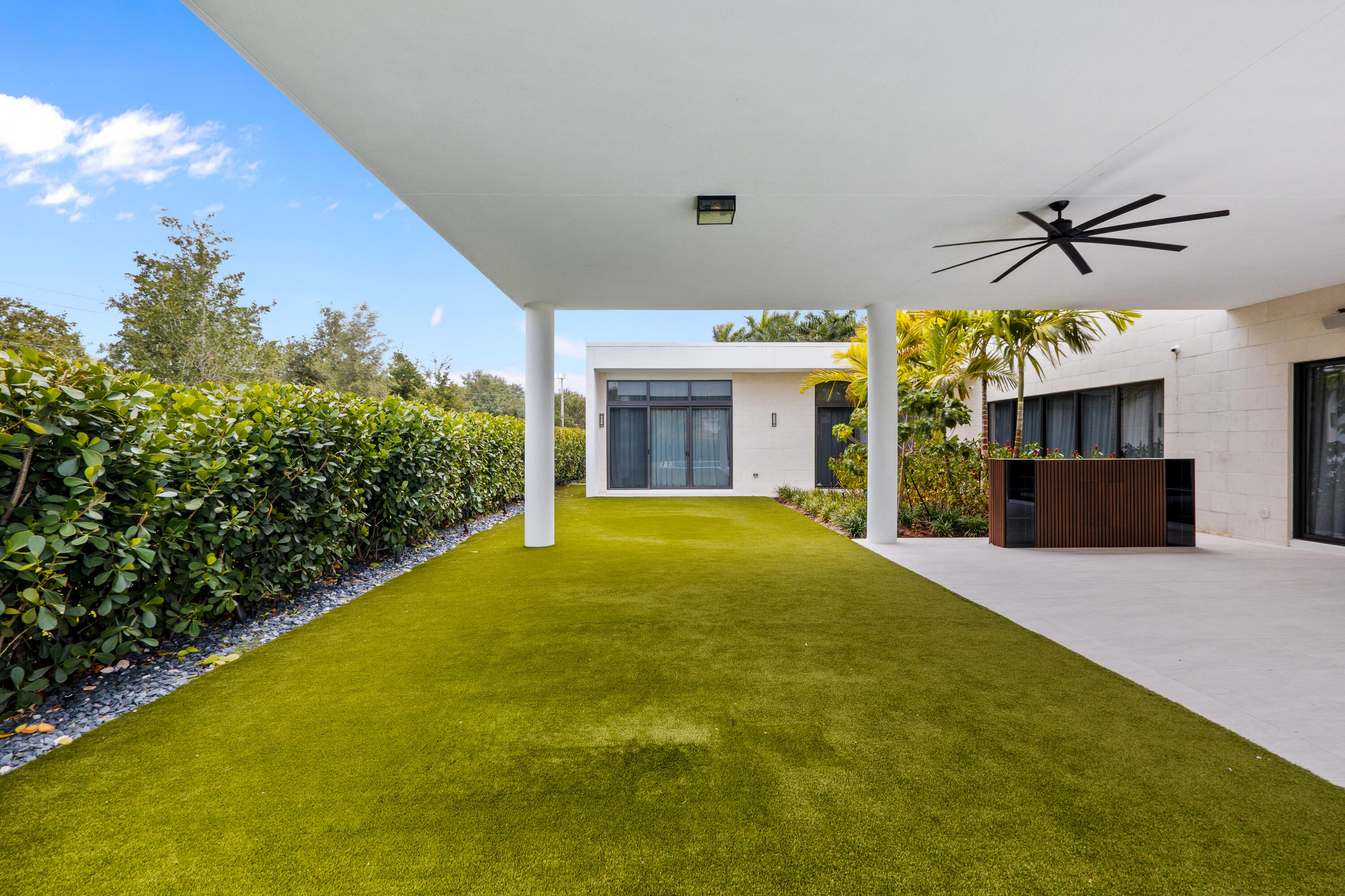 WESTON ESTATES - Residential