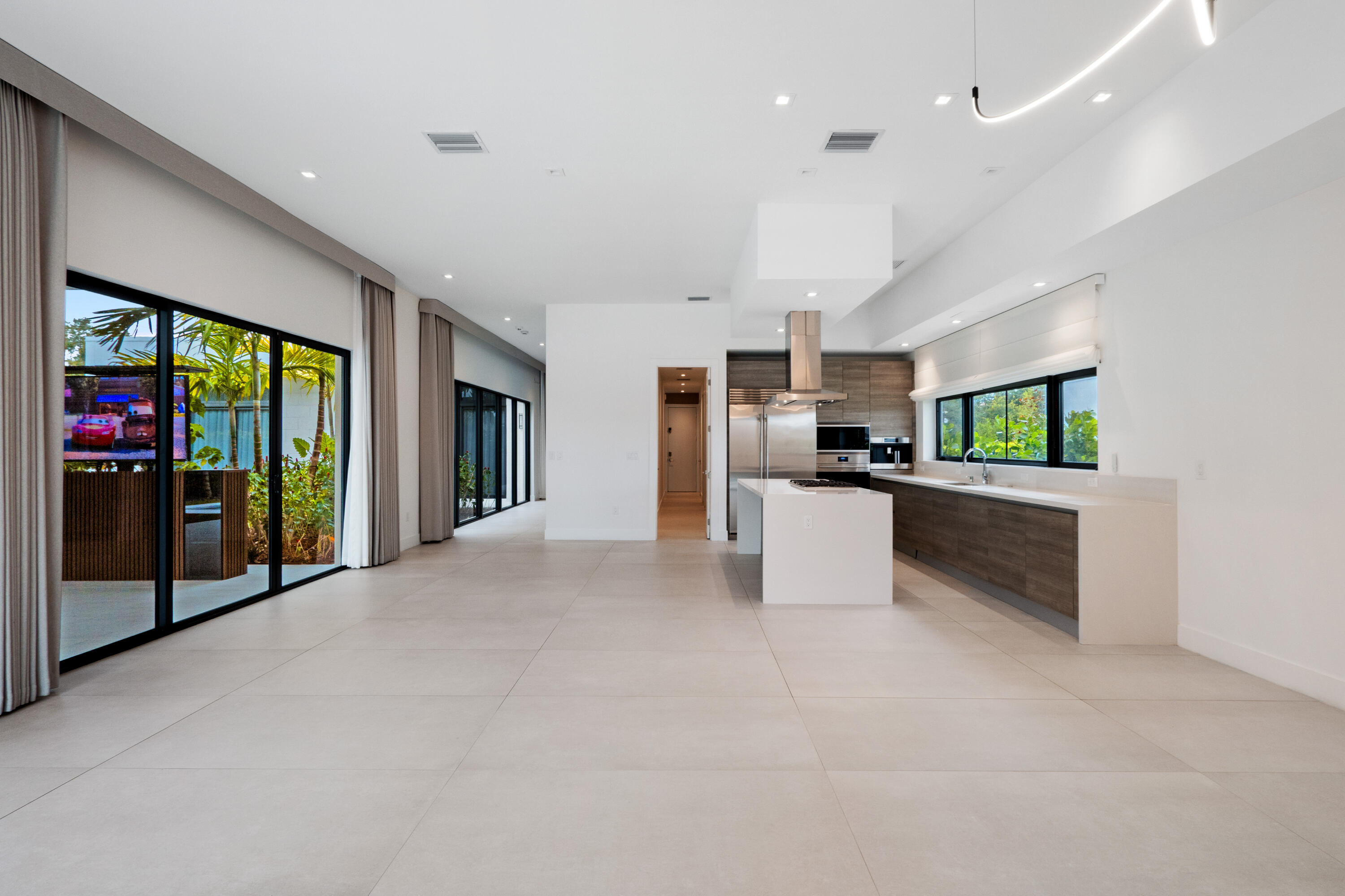 WESTON ESTATES - Residential