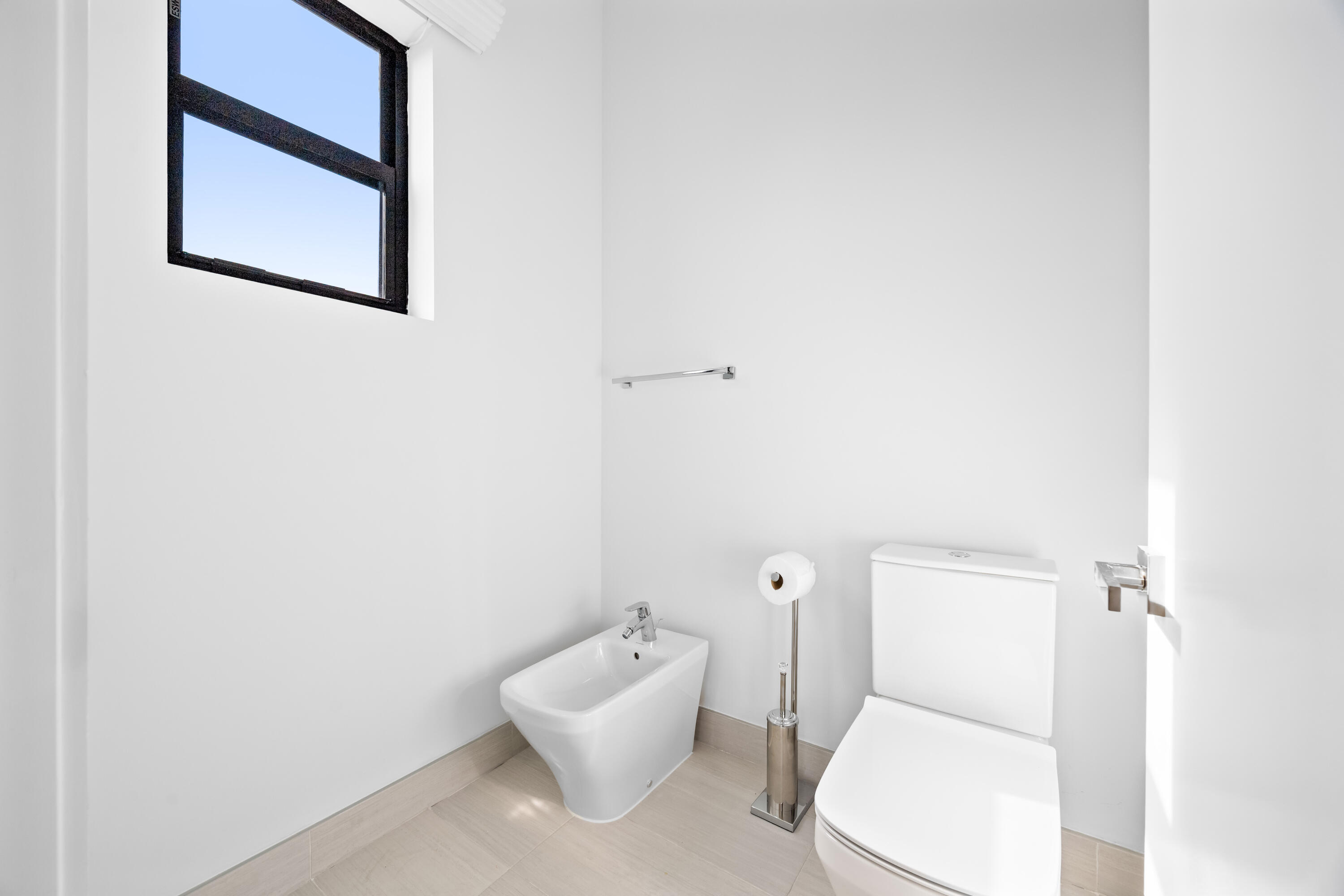 WESTON ESTATES - Residential