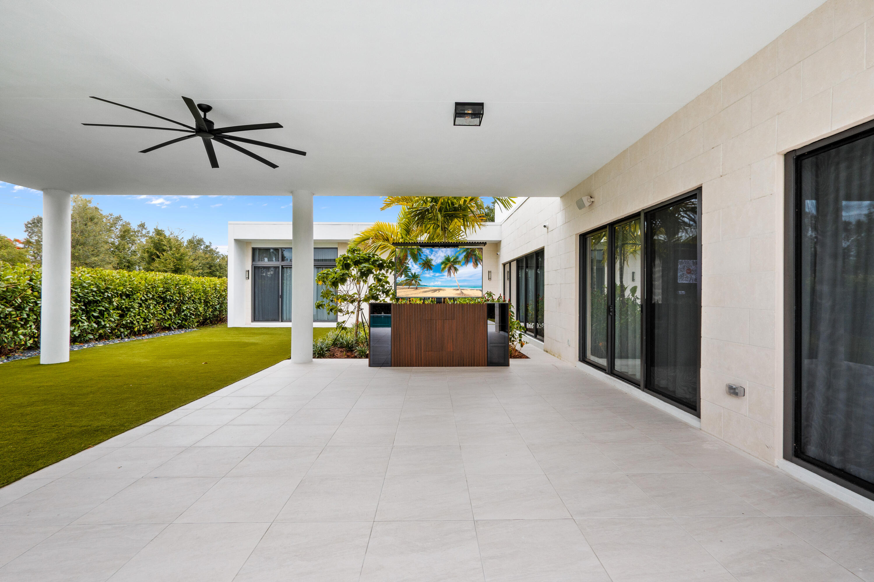 WESTON ESTATES - Residential
