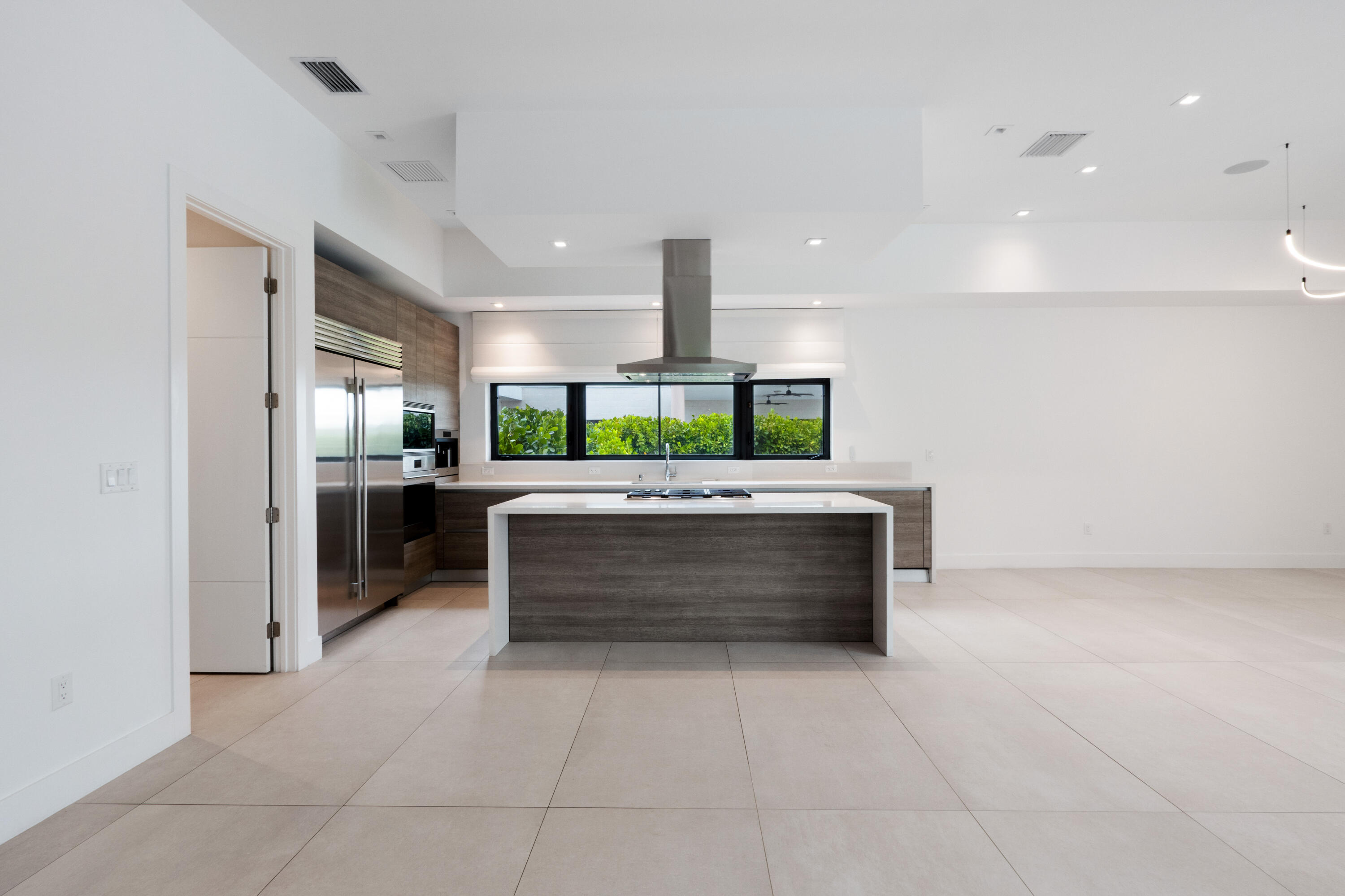 WESTON ESTATES - Residential