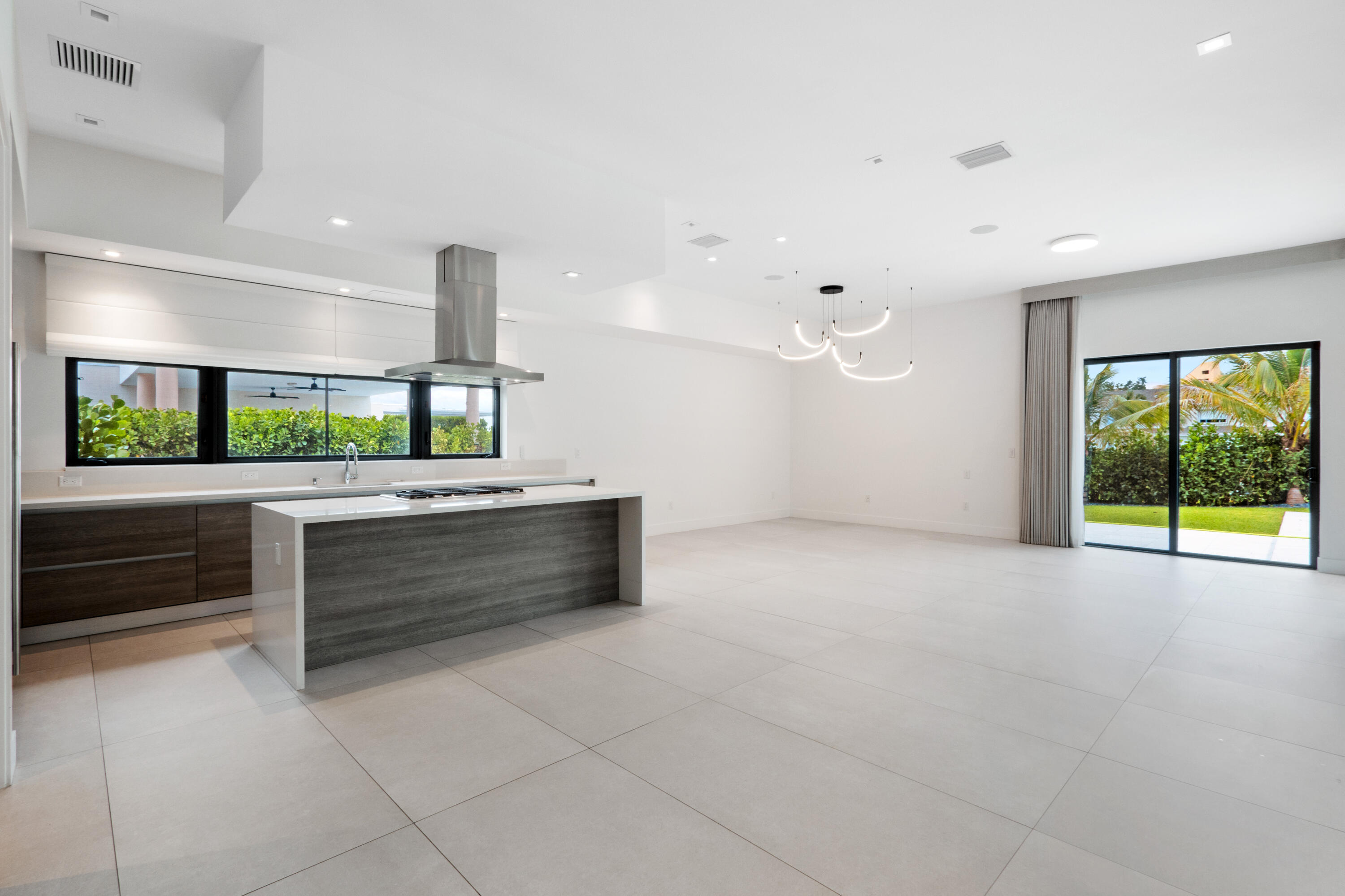WESTON ESTATES - Residential