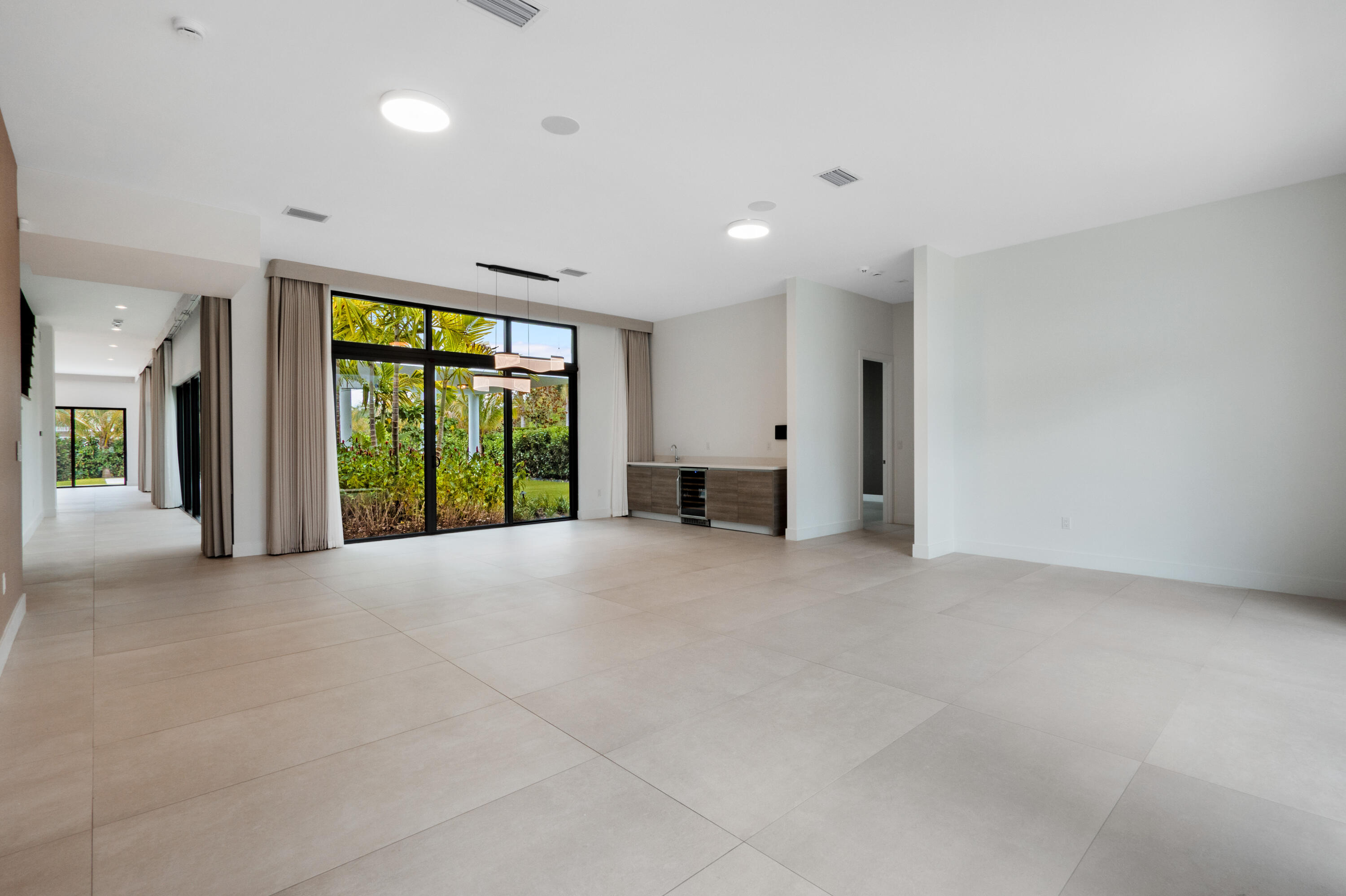 WESTON ESTATES - Residential