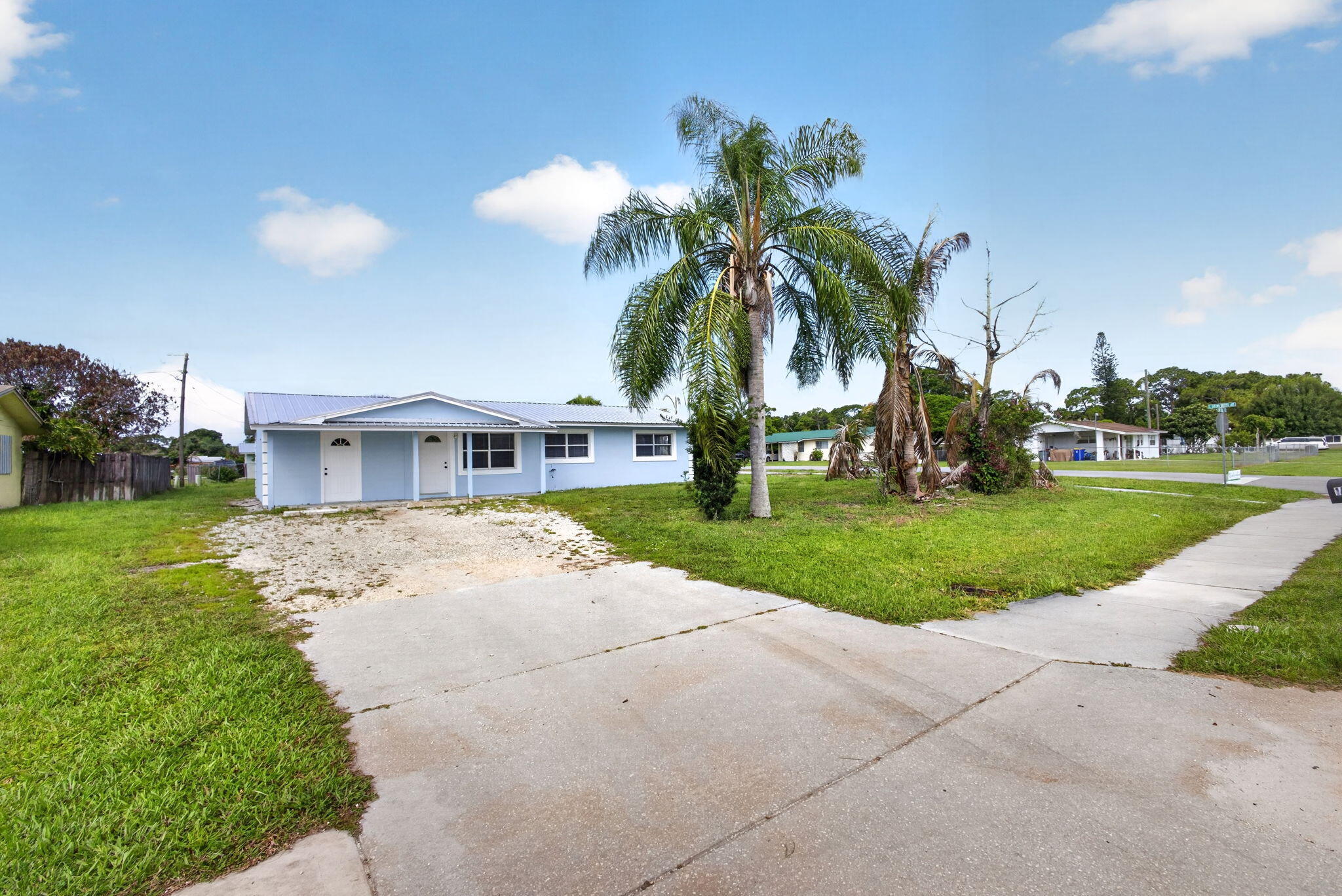 INDIANTOWN - Residential