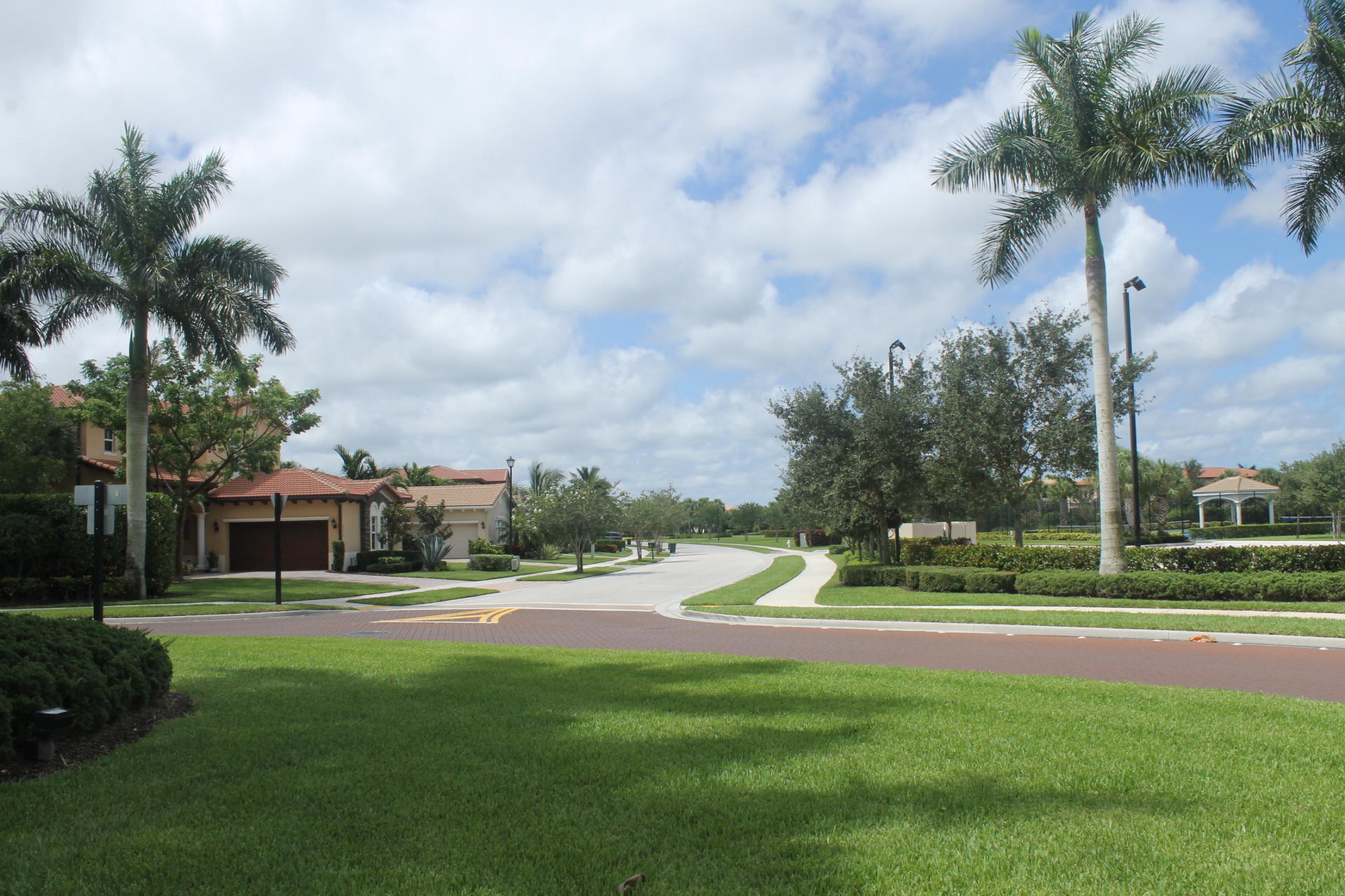 LOXAHATCHEE RESERVE NORTH - Residential Lease