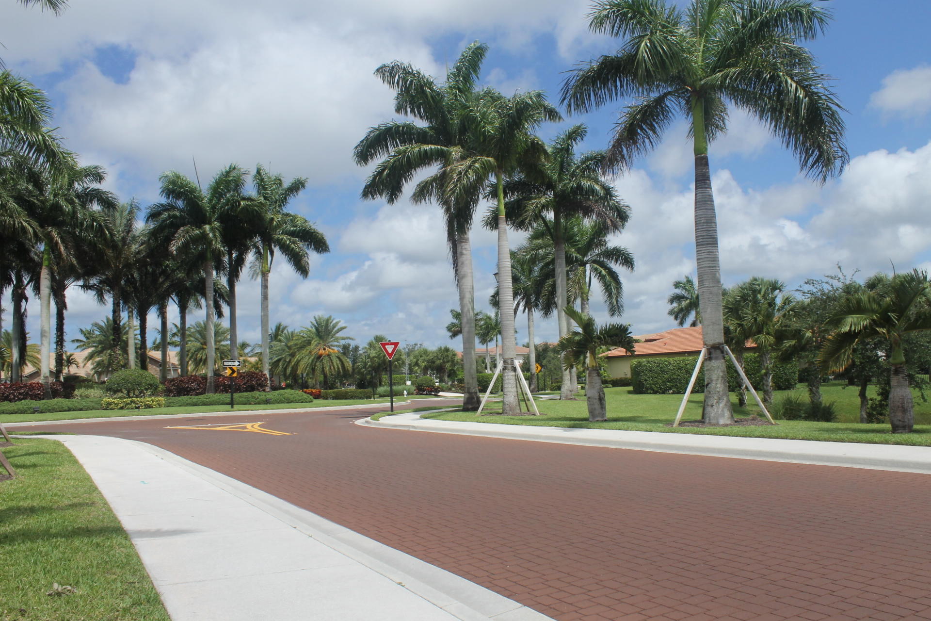 LOXAHATCHEE RESERVE NORTH - Residential Lease