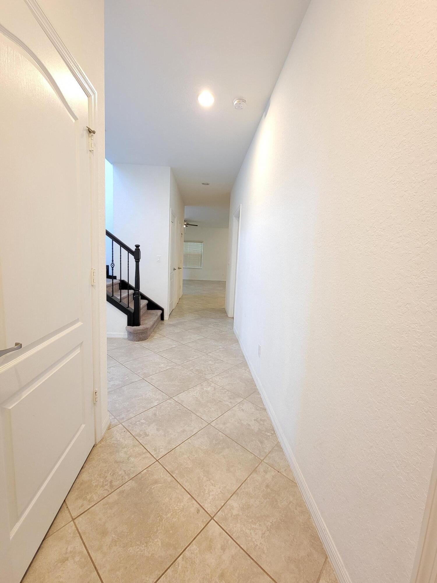 LOXAHATCHEE RESERVE NORTH - Residential Lease