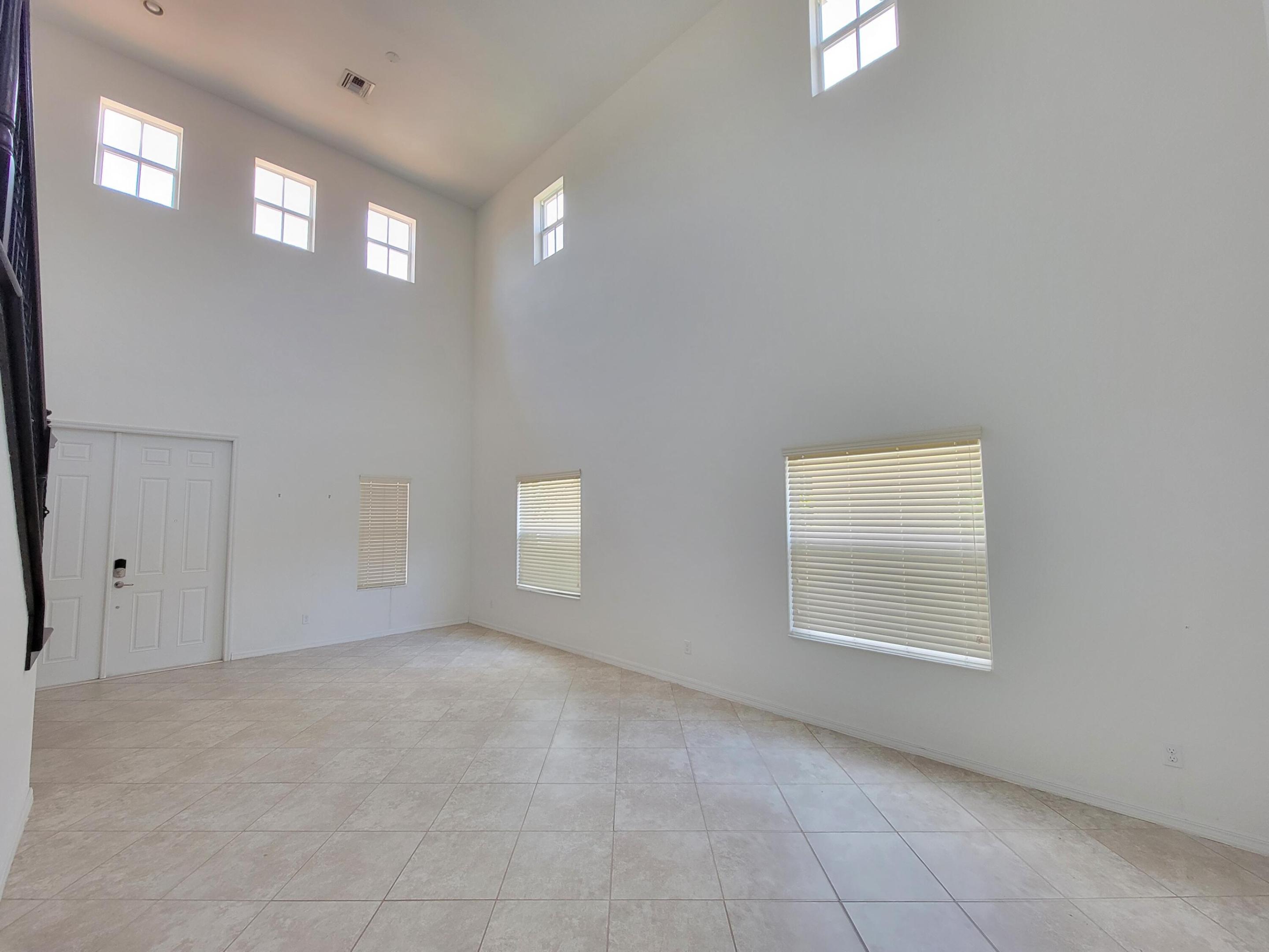 LOXAHATCHEE RESERVE NORTH - Residential Lease