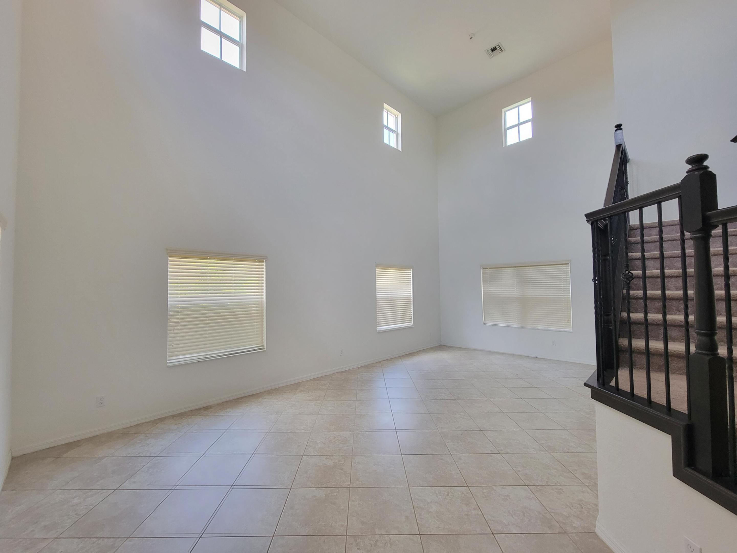 LOXAHATCHEE RESERVE NORTH - Residential Lease