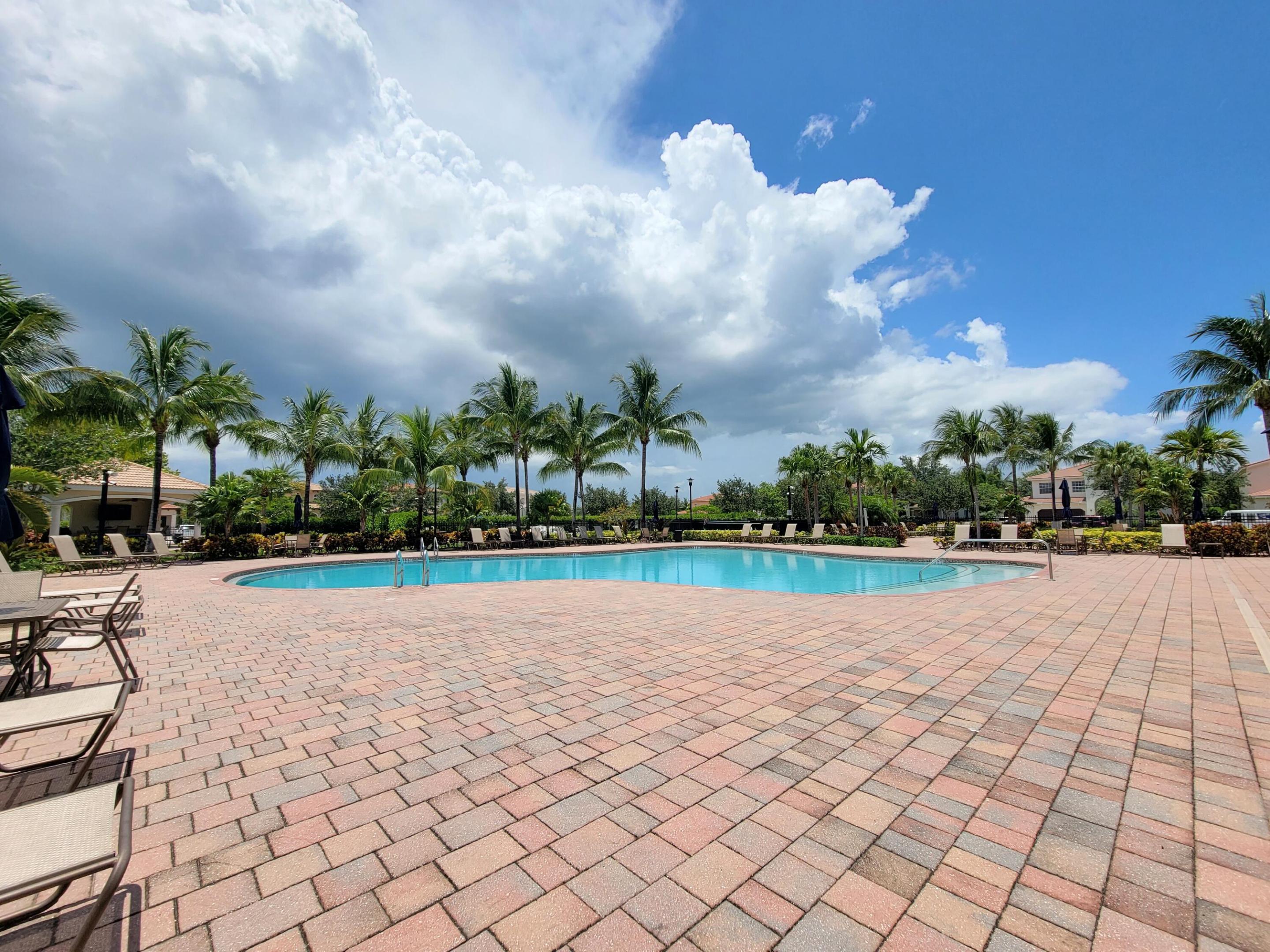 LOXAHATCHEE RESERVE NORTH - Residential Lease