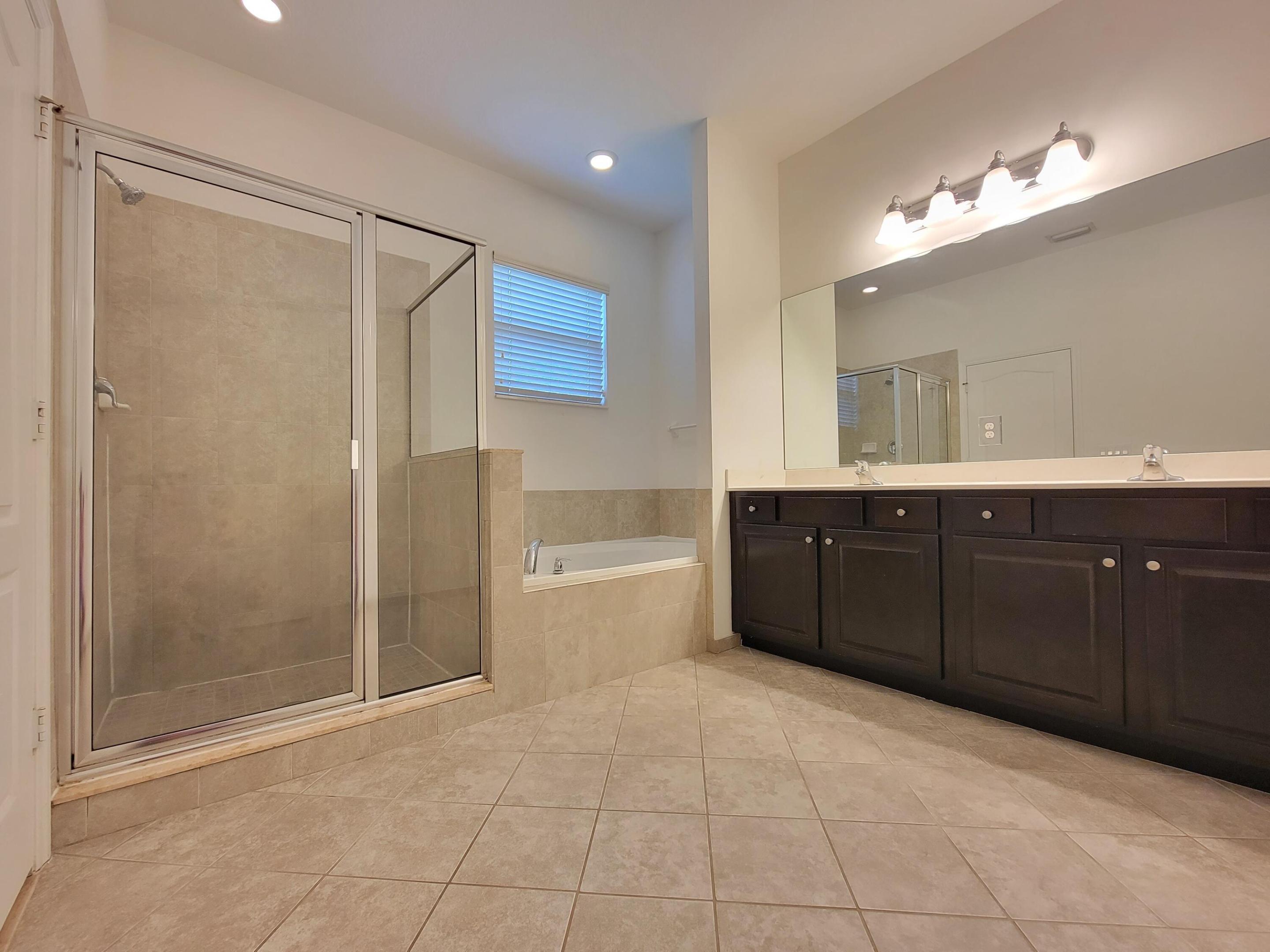 LOXAHATCHEE RESERVE NORTH - Residential Lease