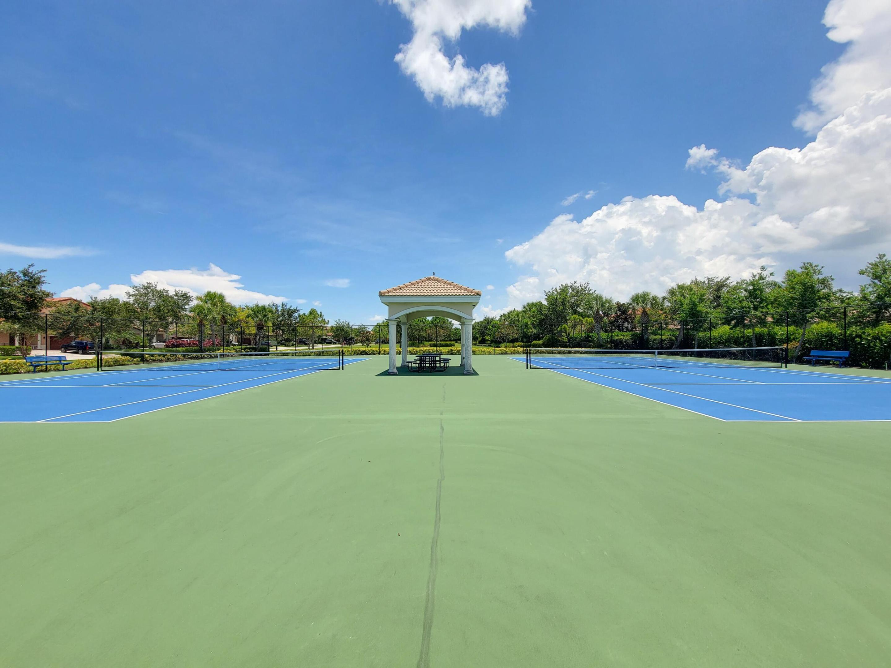 LOXAHATCHEE RESERVE NORTH - Residential Lease