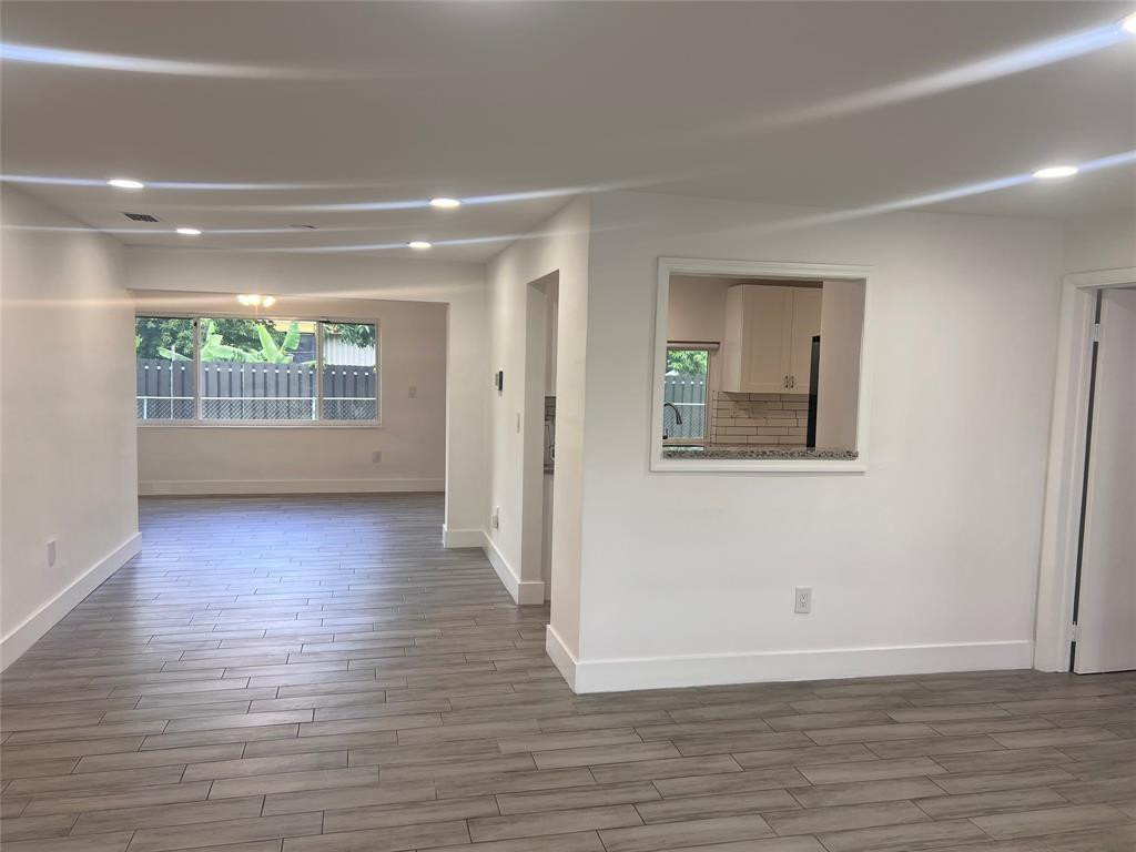Sunrise Golf Village Sec - Residential