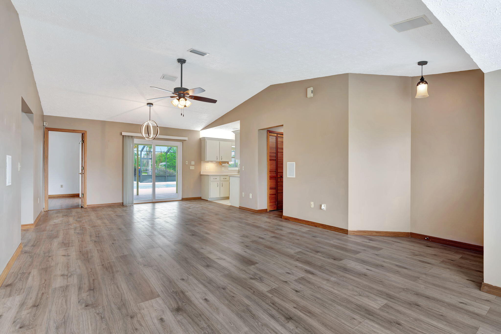 PORT ST LUCIE SECTION 18 - Residential