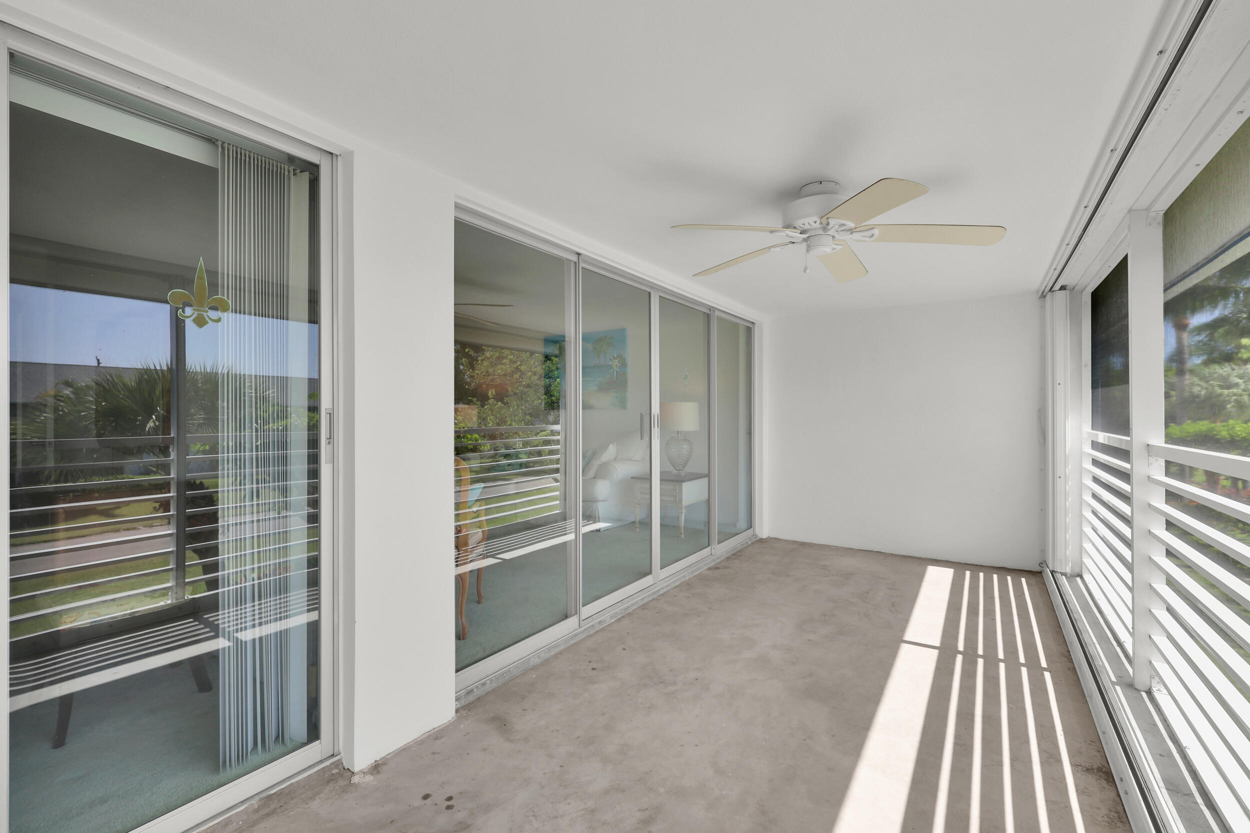 TEQUESTA GARDEN CONDO 6 - Residential