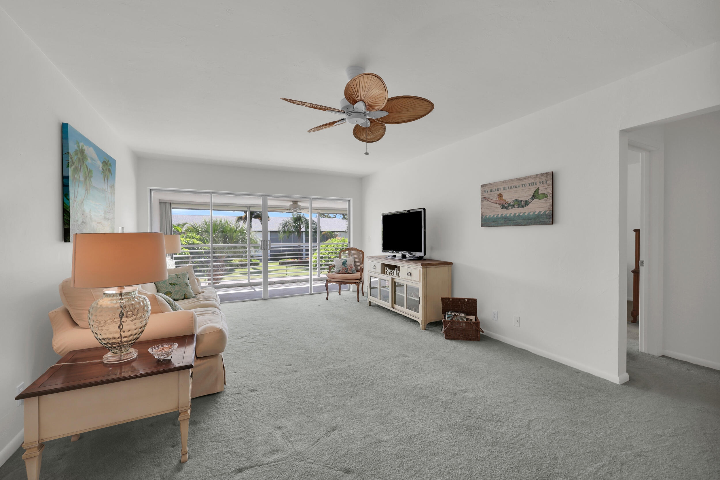 TEQUESTA GARDEN CONDO 6 - Residential