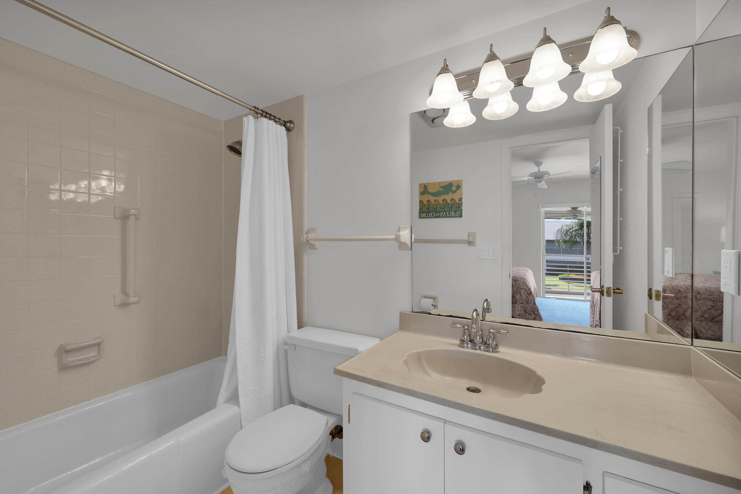 TEQUESTA GARDEN CONDO 6 - Residential