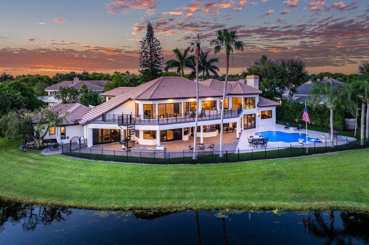 WOODFIELD HUNT CLUB - Residential