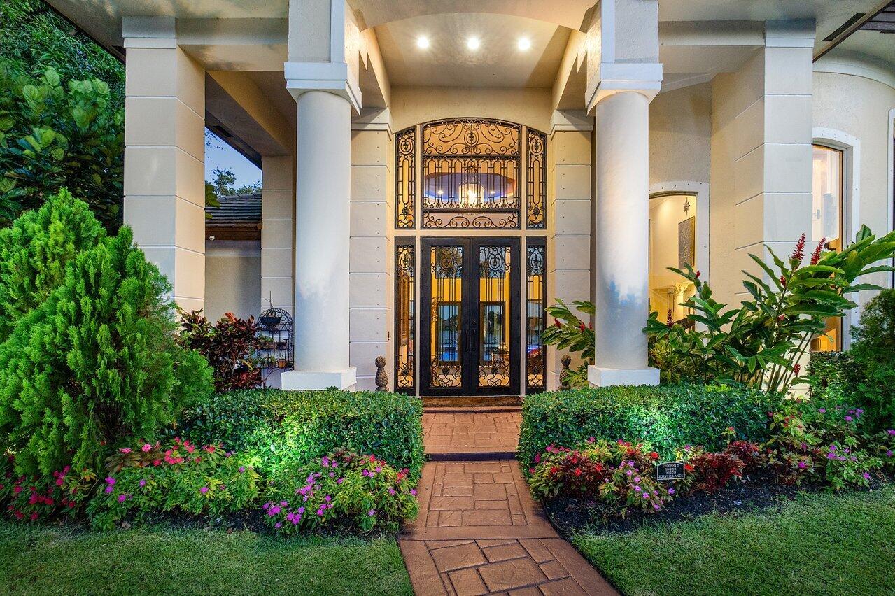 WOODFIELD HUNT CLUB - Residential