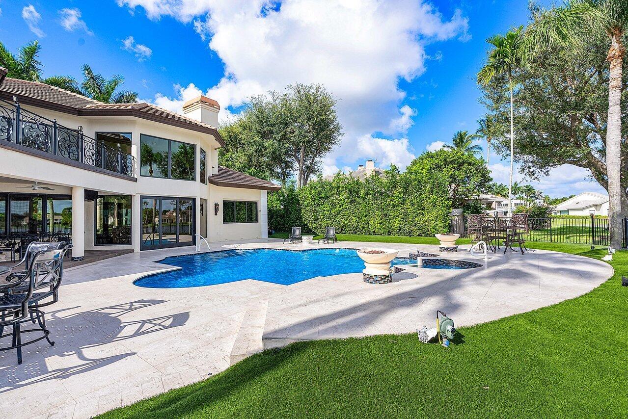 WOODFIELD HUNT CLUB - Residential