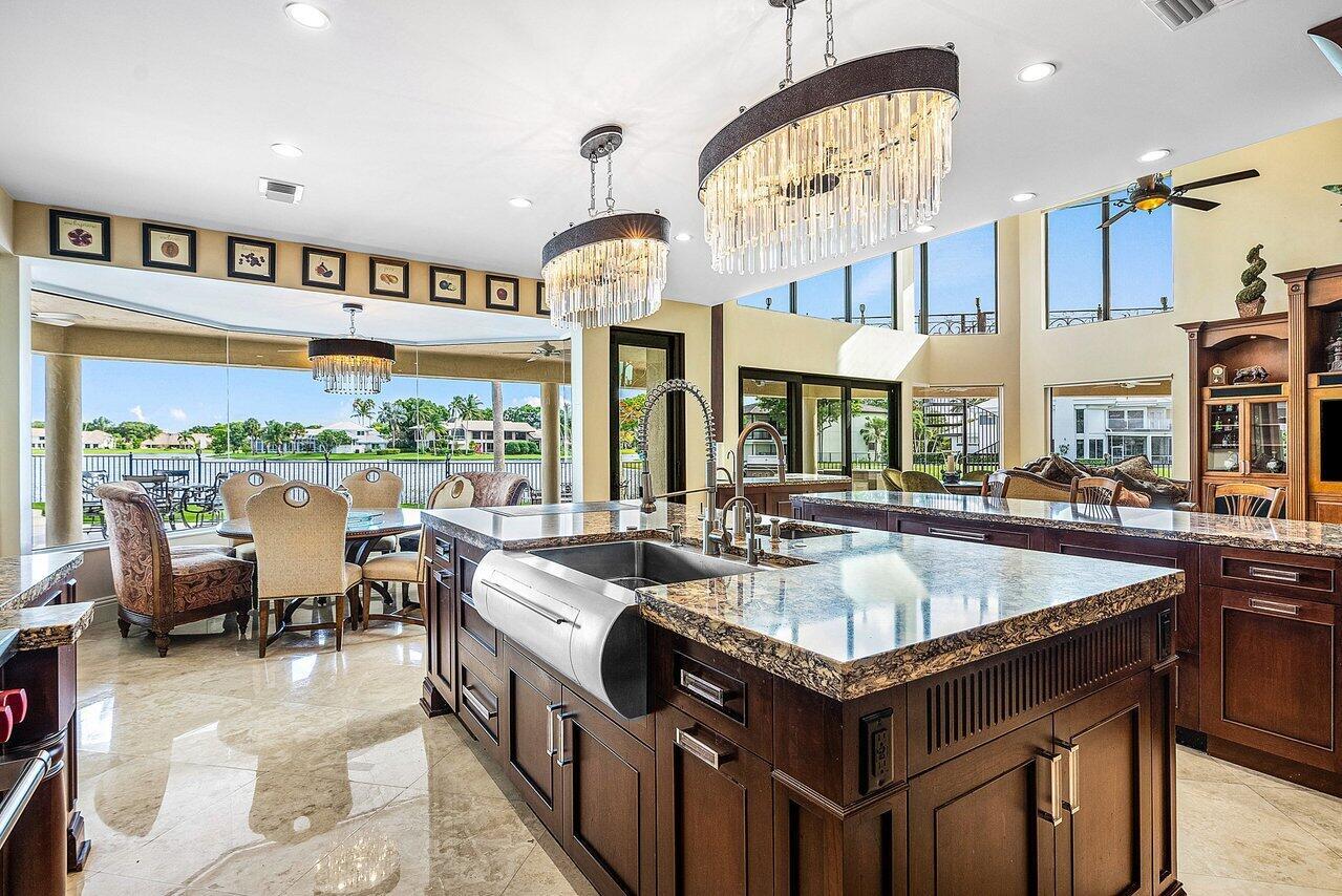WOODFIELD HUNT CLUB - Residential