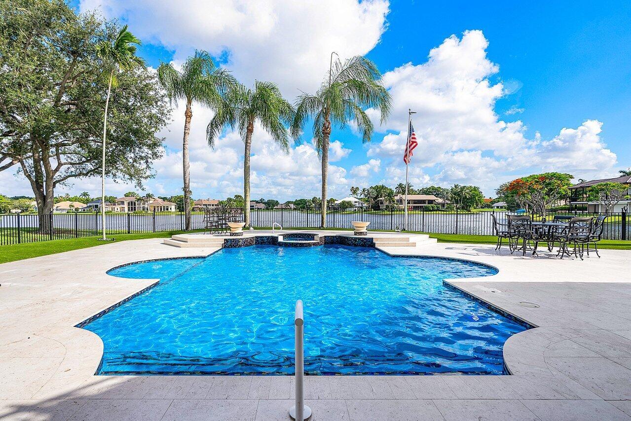 WOODFIELD HUNT CLUB - Residential