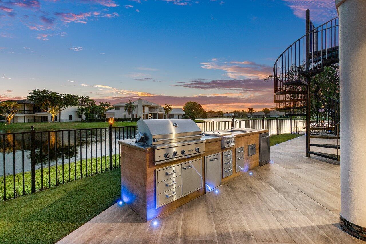WOODFIELD HUNT CLUB - Residential