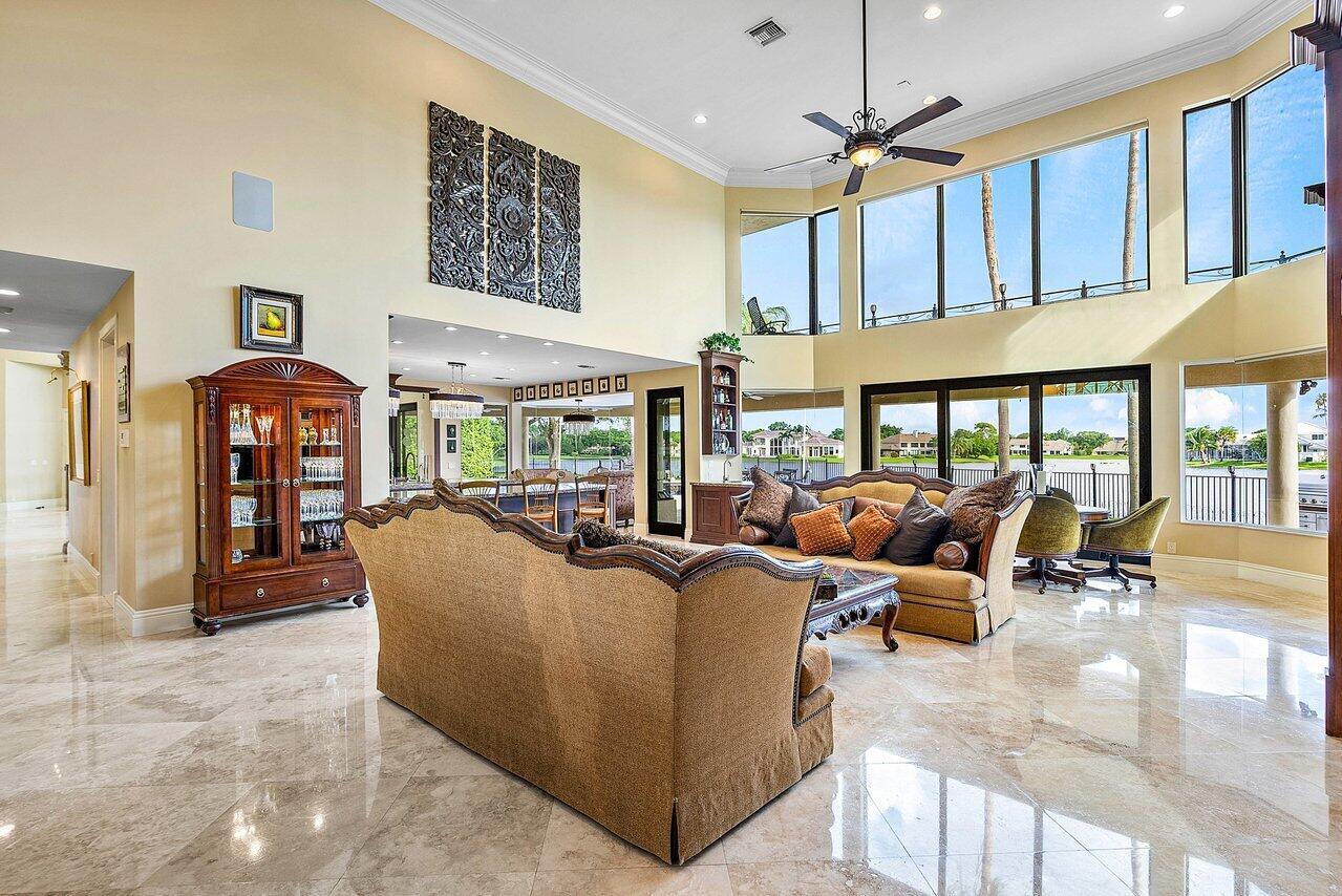 WOODFIELD HUNT CLUB - Residential