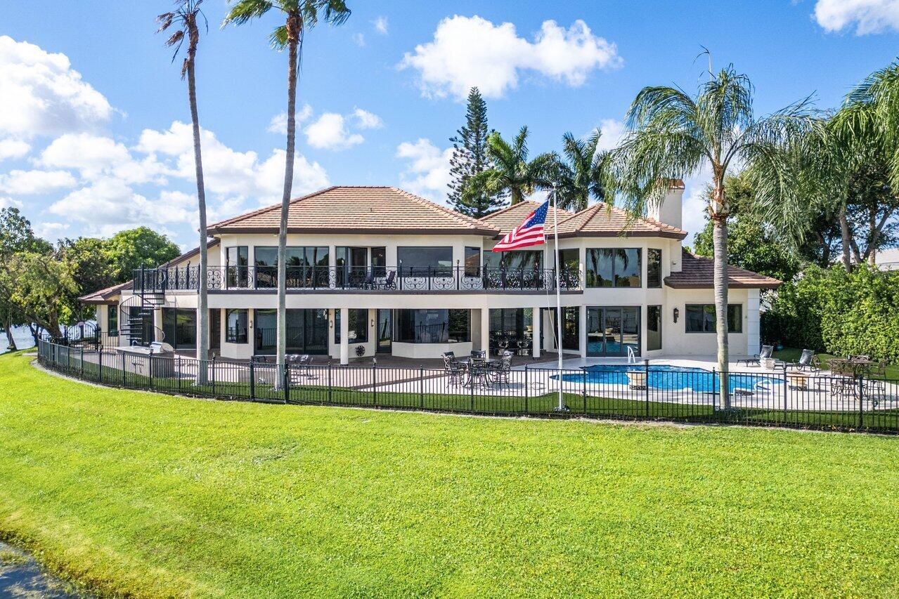 WOODFIELD HUNT CLUB - Residential