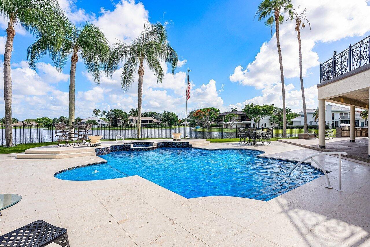 WOODFIELD HUNT CLUB - Residential