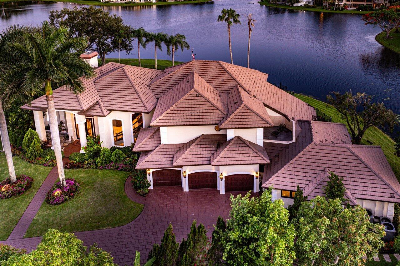 WOODFIELD HUNT CLUB - Residential