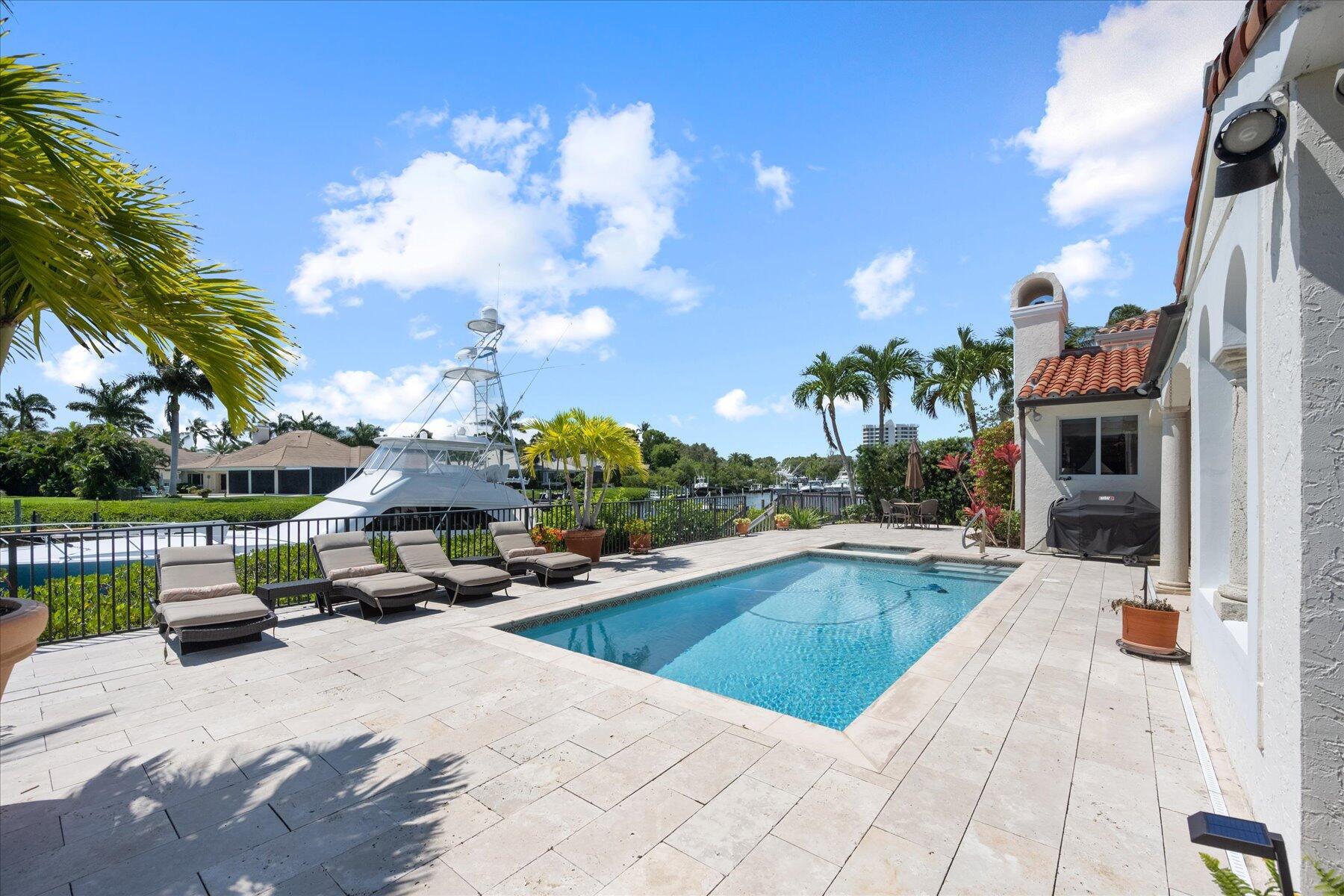 BARROW ISLAND AT JONATHANS LANDING - Residential