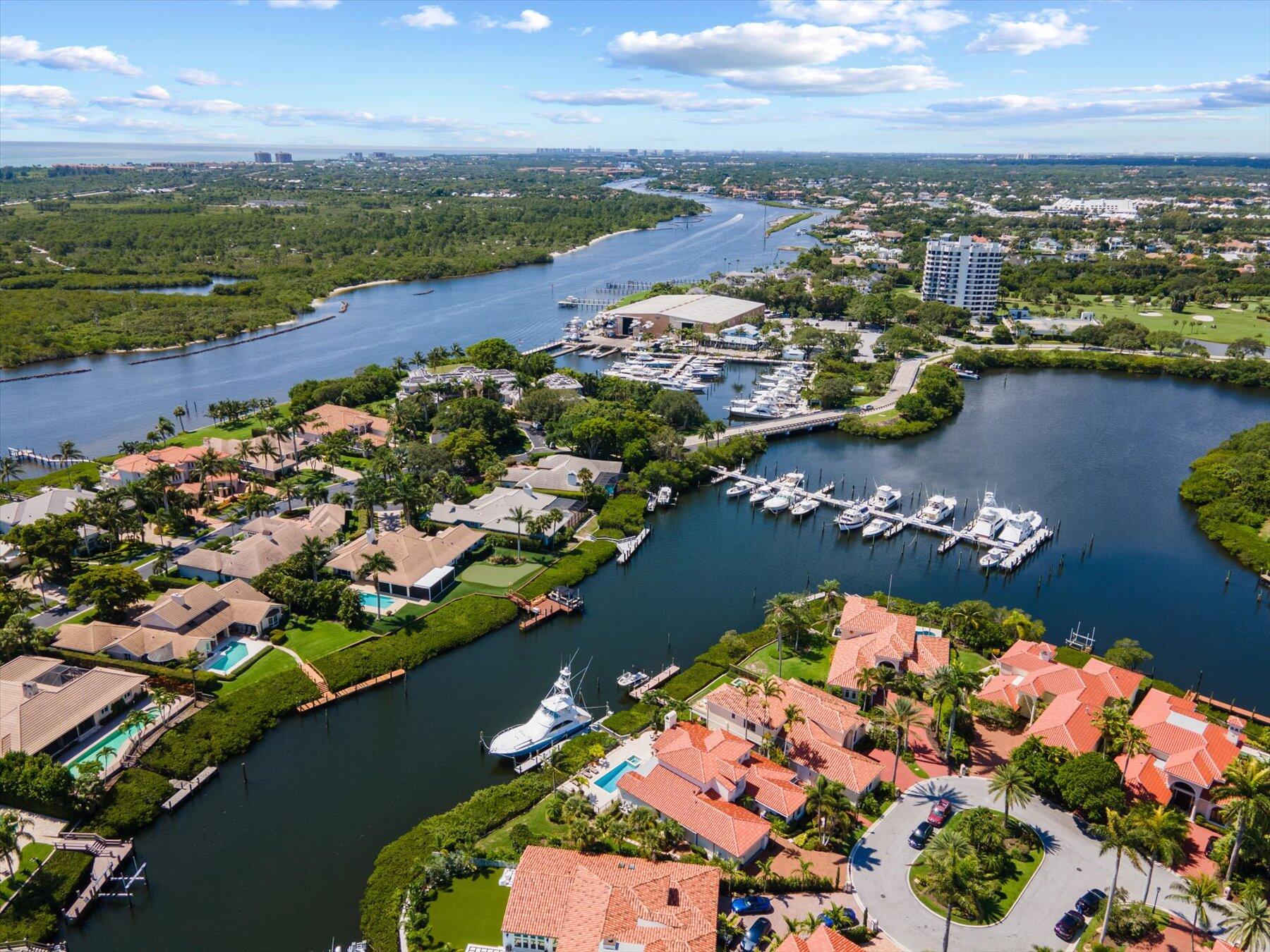 BARROW ISLAND AT JONATHANS LANDING - Residential