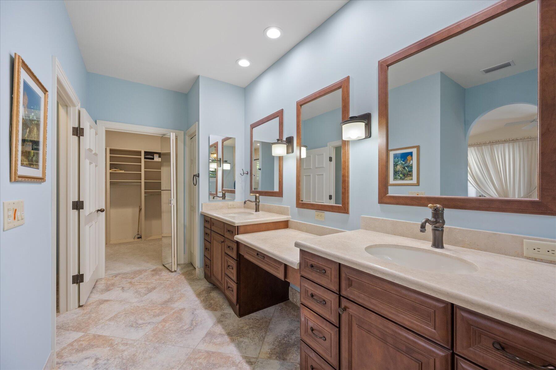 BARROW ISLAND AT JONATHANS LANDING - Residential